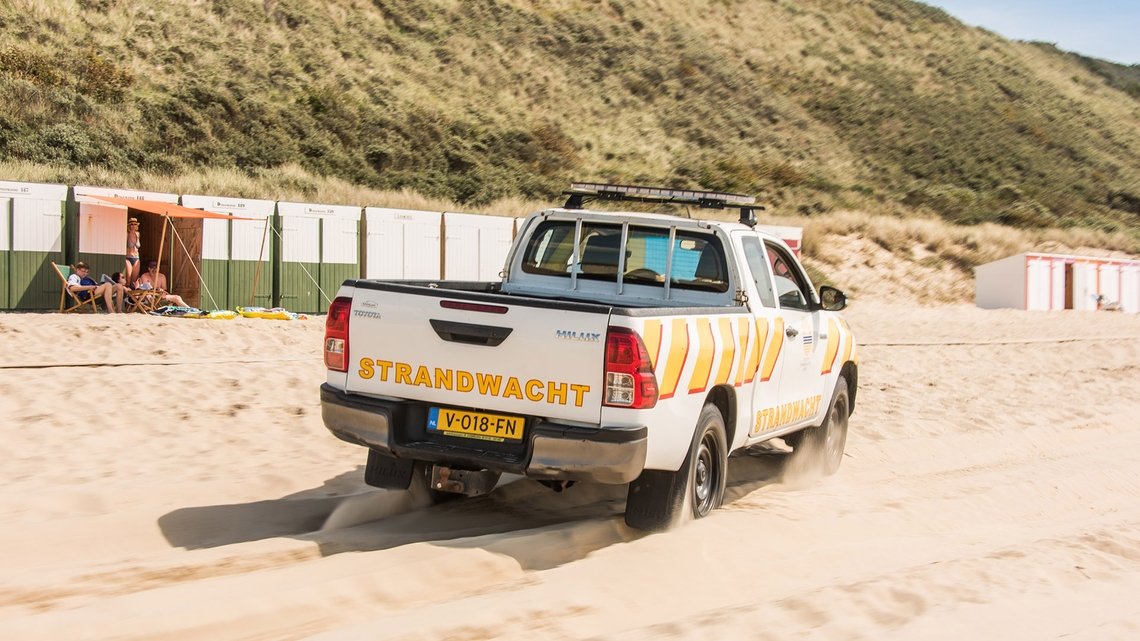 toyota-hilux-standwacht-zoutelande-1