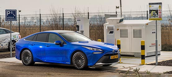 07_Toyota-levert-nieuwe-Mirai-inclusief-eigen-waterstoftankstation-555-Klaar-terwijl-u-wacht.jpg